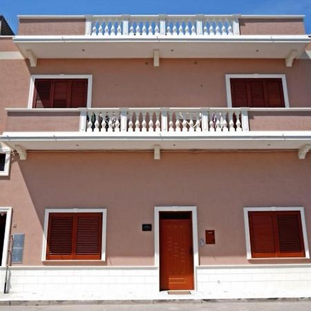 Il Vittoriano Aparthotel Porto Cesareo Exterior foto